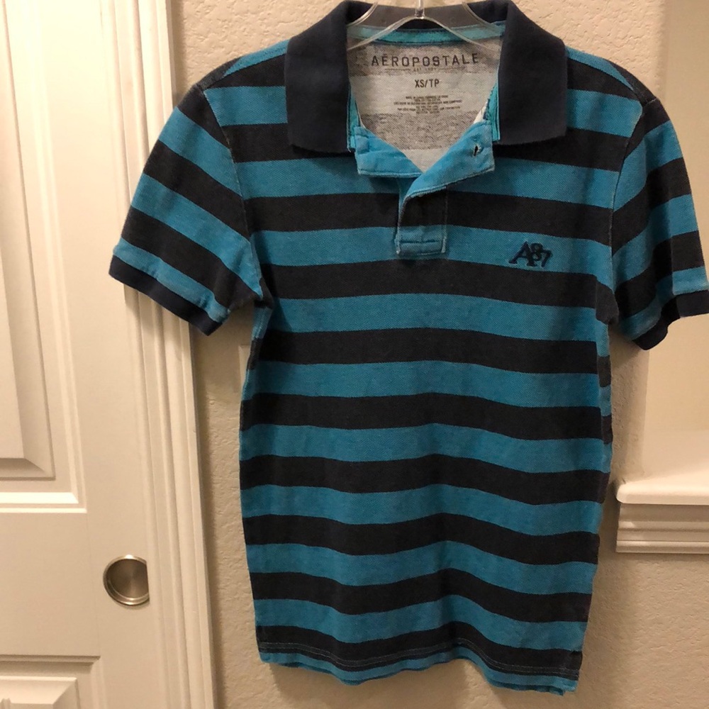 Boys Aeropostale colored shirt. Size XS.